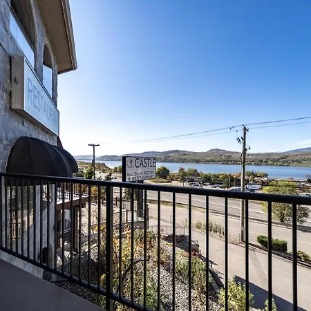 The Castle At Swan Lake Vernon Exterior photo